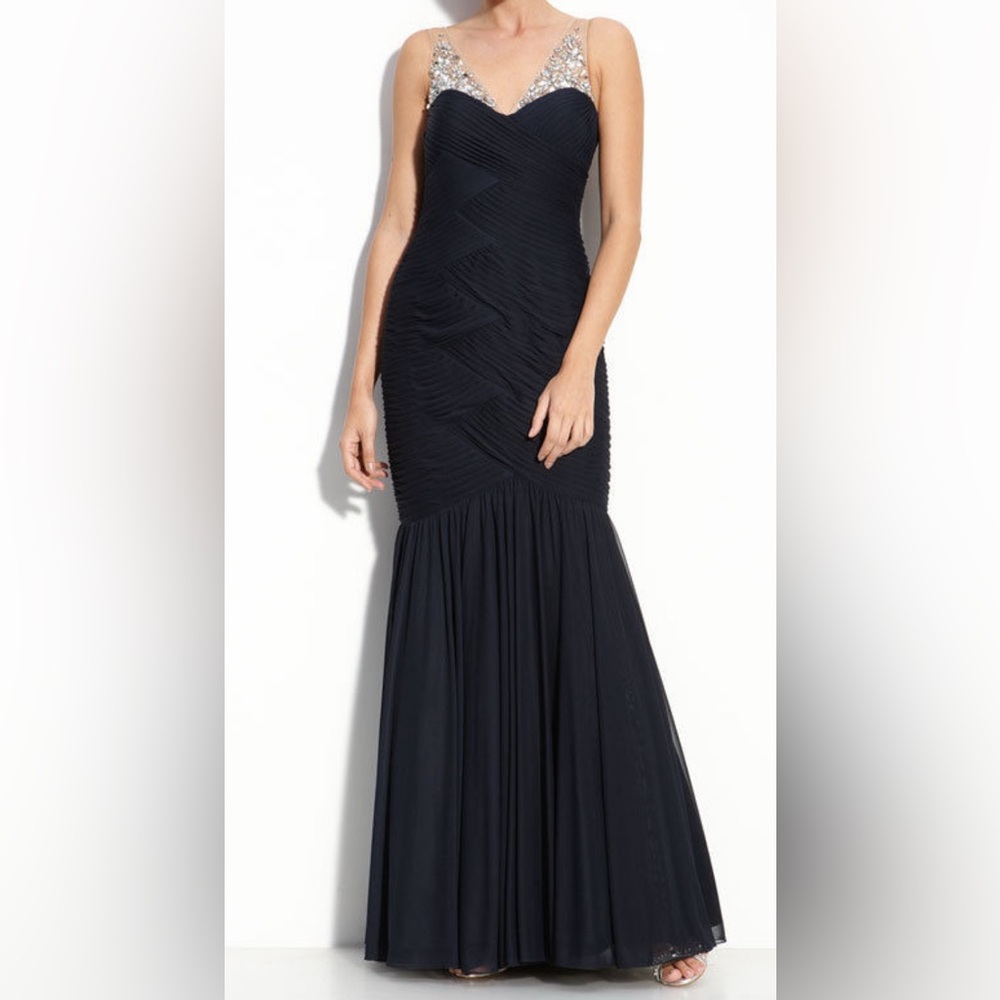 Prom Adrianna Papell Maxi Gown with Sweetheart Neckline